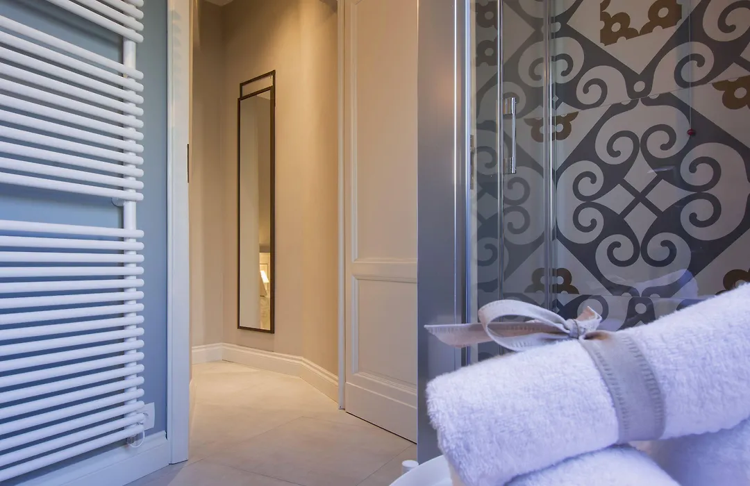 Pistoia Inn - Downtown'S Charming Rooms-1